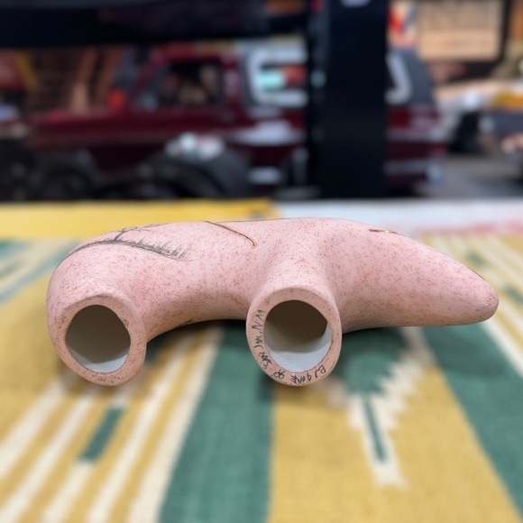 Vintage Native American Pottery Spirit Bear Hand Painted Signed BJ Gore - Picture 3 of 10